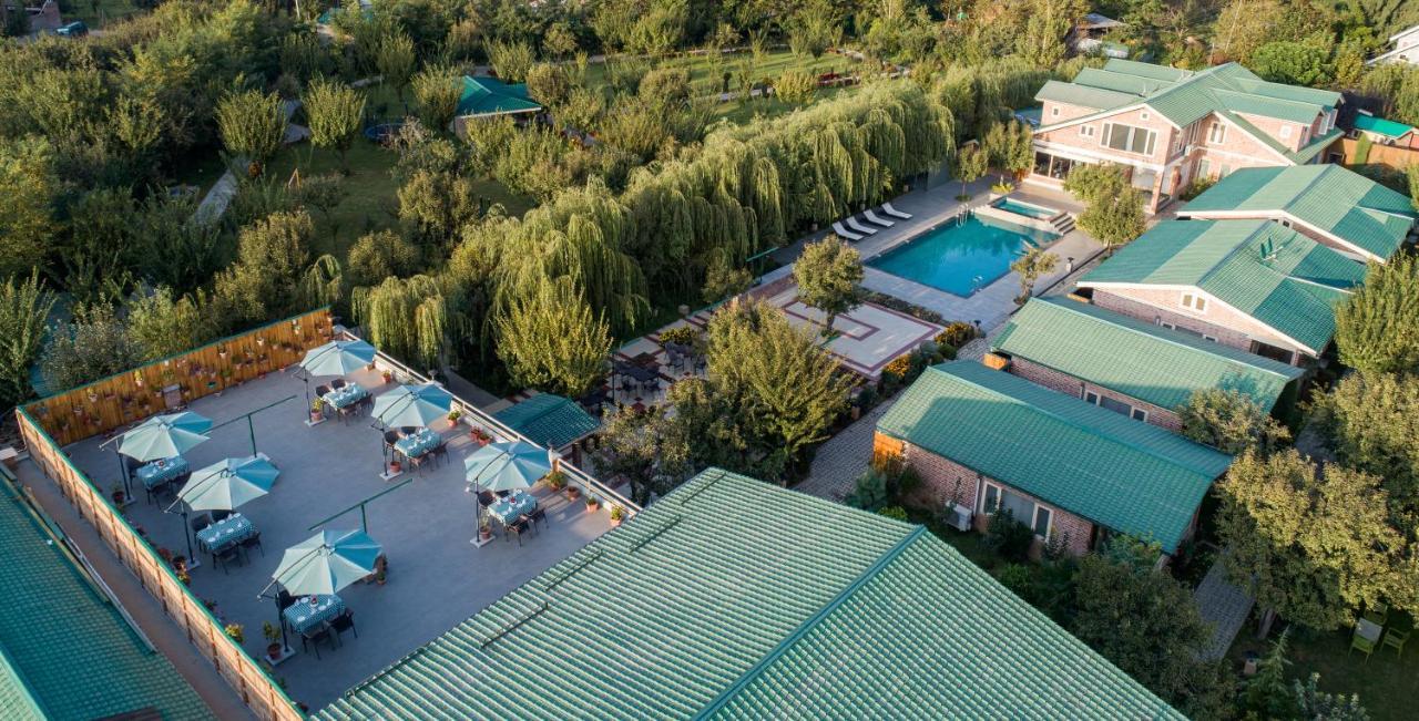 Готель The Orchard Retreat & Spa Срінагар Екстер'єр фото